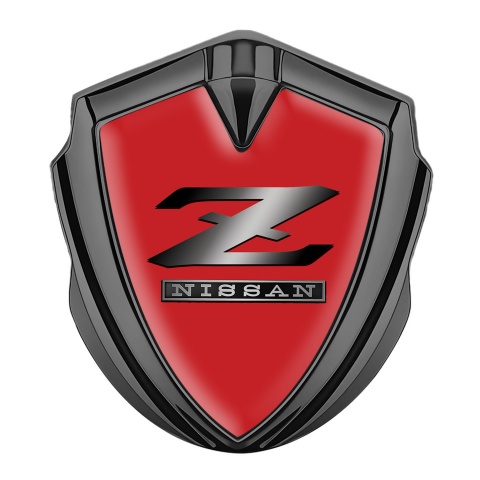 Nissan Z Abzeichen selbstklebend Graphit Tonfarbe Rote Fundament mit Metall Logo Stil