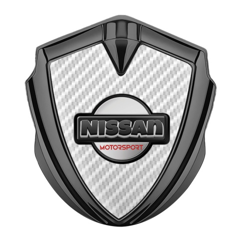Nissan Seitenflugel Emblem Aufkleber Graphit Tonfarbe Weiss Carbon mit Motorsport Logo Motiv