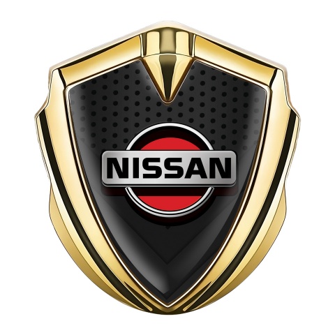 Nissan Emblem Abzeichen selbstklebendv Goldtonfarbe Dunkles Mesh mit Rote Logo Stil