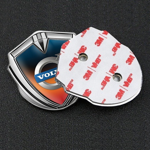 Volvo Abzeichen selbstklebend Silbertonfarbe Orange Blau Basis mit Klassisch Logo