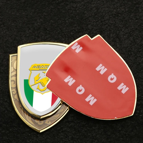 Fiat Abarth Emblem Logo Schriftzug Aufkleber Goldtonfarbe Grau Basis Italienische Flagge Motiv