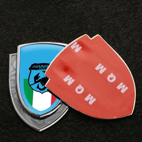 Fiat Abarth Emblem Abzeichen selbstklebend Silbertonfarbe Blau hintergrund mit Schwarz logo