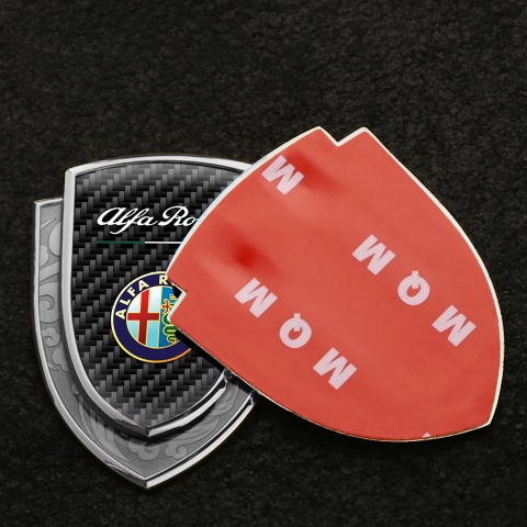 Alfa Romeo Emblem Abzeichen Silbertonfarbe Schwarz Carbon mit Buntes Logo Stil