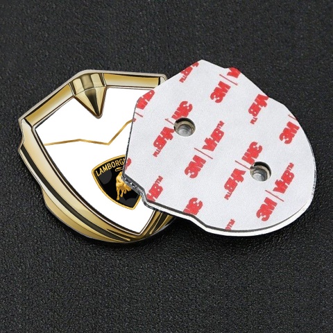 Lamborghini Abzeichen selbstklebend Goldtonfarbe mit Gold Weiss Basis und Logo Schild