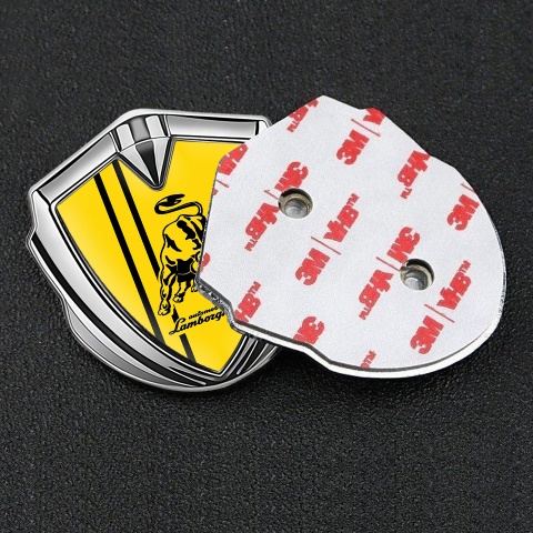 Lamborghini Emblem Abzeichen Silbertonfarbe mit Gelb Fundament und Schwarz Logo Stil