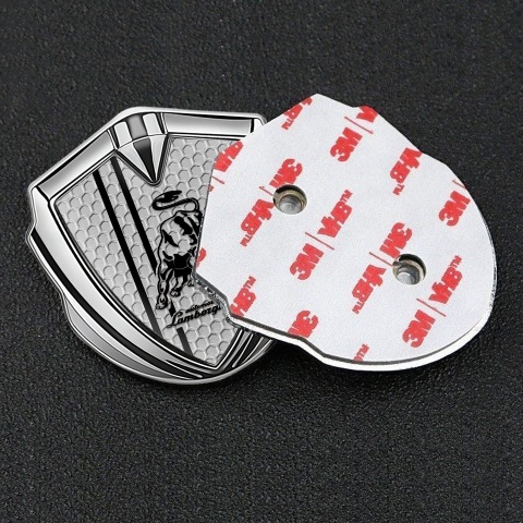 Lamborghini Emblem Auto Zeichen Silbertonfarbe mit Wabeneffekt Basis und Schwarz Logo Stil