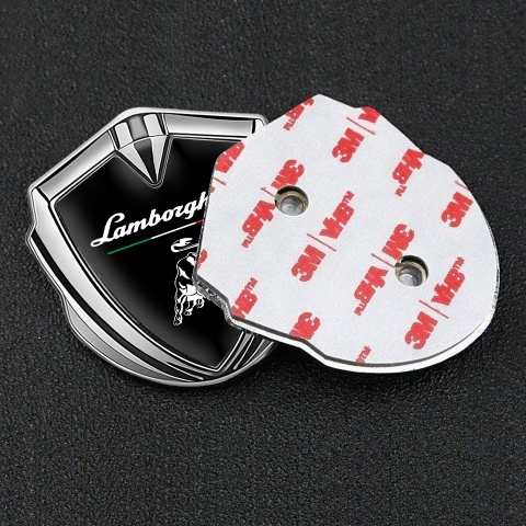 Lamborghini Emblem Abzeichen Silbertonfarbe Schwarz Fundament mit Italienische Flagge logo Stil
