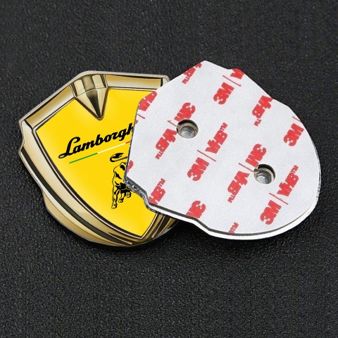 Lamborghini Abzeichen selbstklebend Goldtonfarbe Gelb Fundament und Italienische Flagge Logo Stil