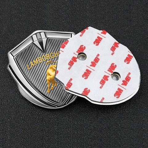 Lamborghini Selbstklebendes Metallaufkleber Emblem Silbertonfarbe mit Kohlenstoff Hintergrund und Gold Logo Design