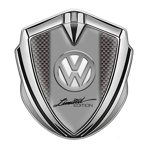 VW Selbstklebendes Metallaufkleber Emblem Silbertonfarbe mit Braun carbon und Chrom logo Stil