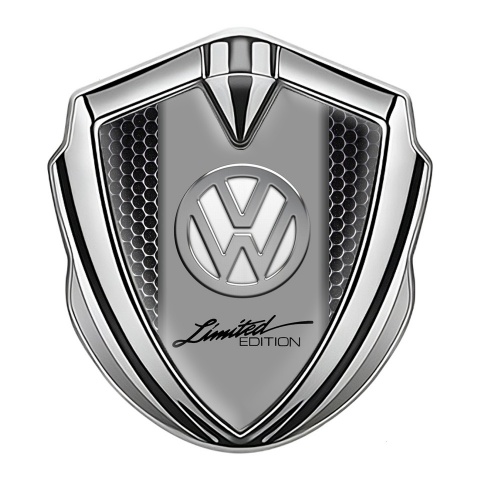 VW Abzeichen selbstklebend Silbertonfarbe mit Perforierter Stahl und Chrom Basis Design