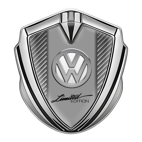VW Emblem Abzeichen selbstklebend Silbertonfarbe mit Leichter Kohlenstoff und Chrom Logo
