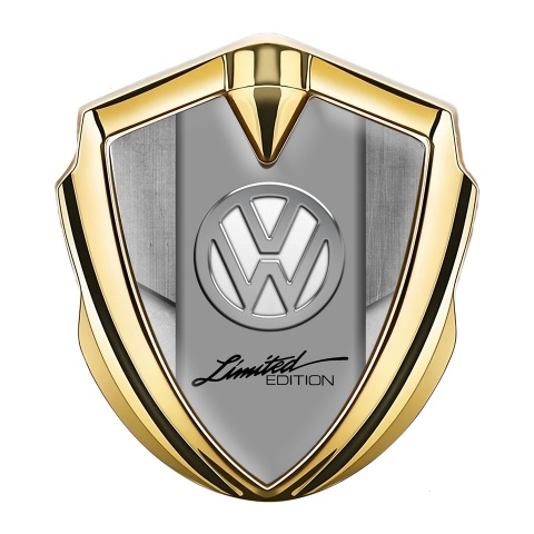 VW Emblem Logo Schriftzug Aufkleber mit Goldtonfarbe Steinplatten design Limited Edition logo