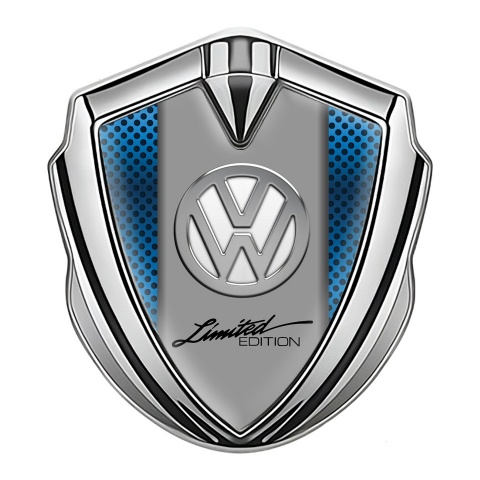 VW Emblem Abzeichen Silbertonfarbe mit Blau Saphir Basis Design