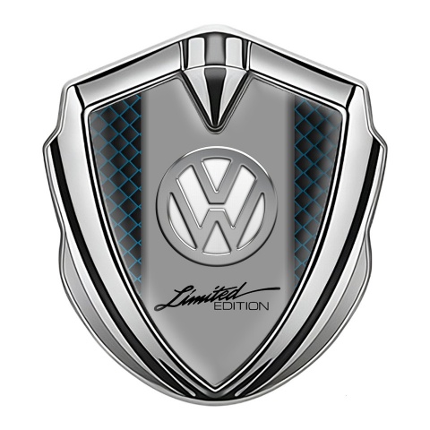 VW Emblem Auto Zeichen Silbertonfarbe mit Blaue Quadrate Design