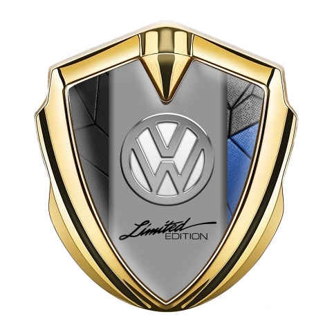 VW Emblem Abzeichen Goldtonfarbe mit Blau Grau Mosaik Auflage