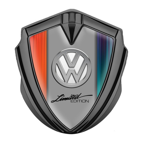 VW Abzeichen selbstklebend Graphit Tonfarbe mit Mehrfarbige Halften Design