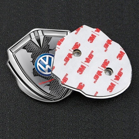 VW Emblem Abzeichen selbstklebend Silbertonfarbe mit Zerrissene Basis Stil