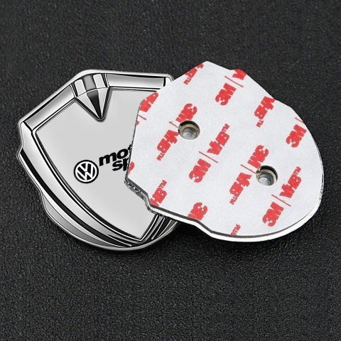 VW Emblem Abzeichen selbstklebend Silbertonfarbe mit Grau Basis und Motor Sport Logo