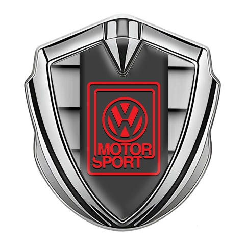 VW Abzeichen selbstklebend Silbertonfarbe mit Blindeffekt Basis und rot Motor Sport Logo Stil