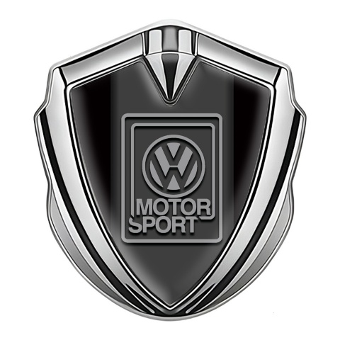 VW Seitenflugel Emblem Aufkleber Silbertonfarbe mit Schwarz Basis und Grau Motorsport Logo