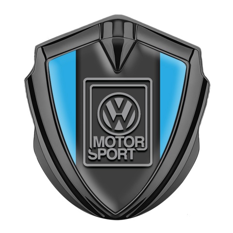 VW Emblem Abzeichen selbstklebend Graphit Tonfarbe mit Himmelblau Basis und Grau Logo Motorsport