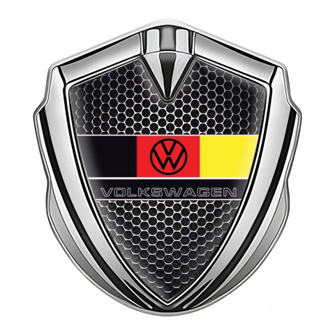 VW Emblem Abzeichen selbstklebend Silbertonfarbe mit Perforierter Stahl Basis Deutschen Flagge Logo Design