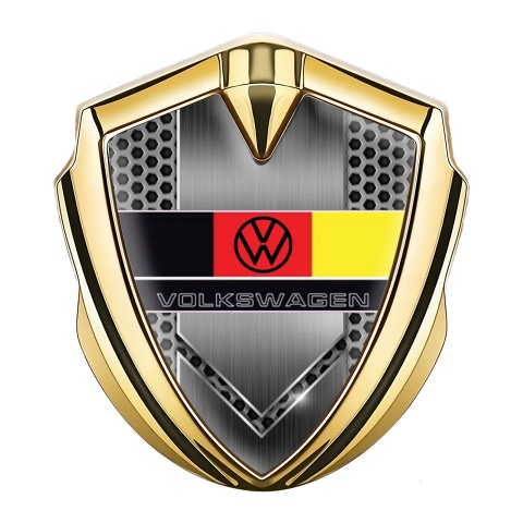 VW Emblem Abzeichen selbstklebend Goldtonfarbe mit Metallschild Basis und Deutschen Flagge logo