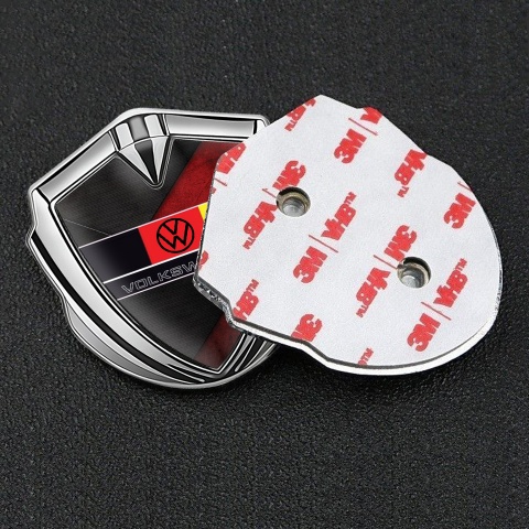 VW Emblem Auto Zeichen Silbertonfarbe mit Gemischte Textur Vorlage und Deutsche Flagge Logo Stil