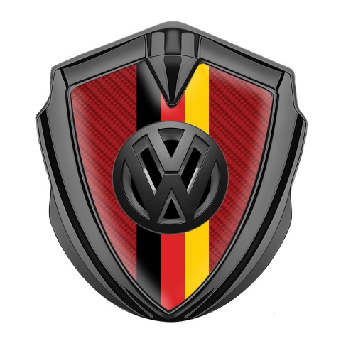 VW Emblem Aufkleber Autozubehor Graphit Tonfarbe mit Rote Carbon Hintergrund und 3D Logo Deutsche Trikolore