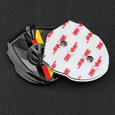 VW Seitenflugel Emblem Aufkleber Graphit Tonfarbe mit Graue Pfeile Basis Design und 3D Logo Deutsche Trikolore