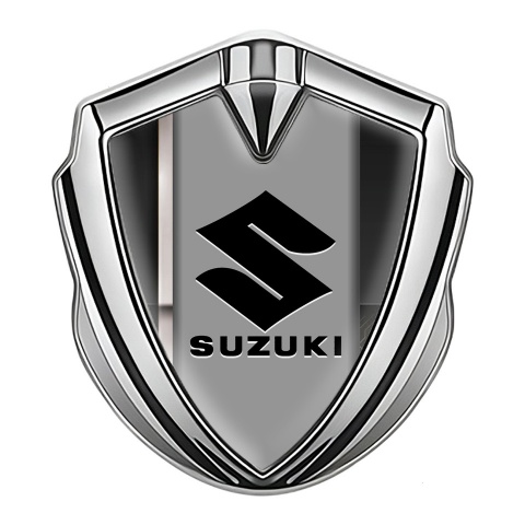 Suzuki Emblem Abzeichen selbstklebend Silbertonfarbe Sport Band Design Basis mit Schwarz Logo