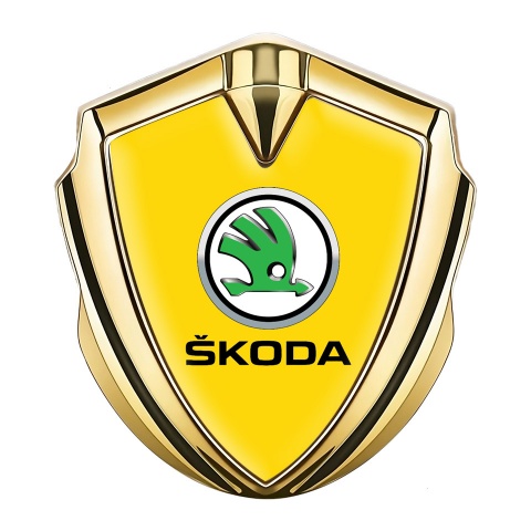 Skoda Selbstklebendes Metallaufkleber Emblem Goldtonfarbe mit Gelb Basis und Grunes Metallic Logo