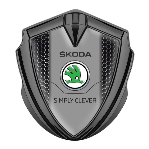 Skoda Selbstklebendes Metallaufkleber Emblem Graphit Tonfarbe mit Perforierter Stahl Effekt und Grun Logo Stil