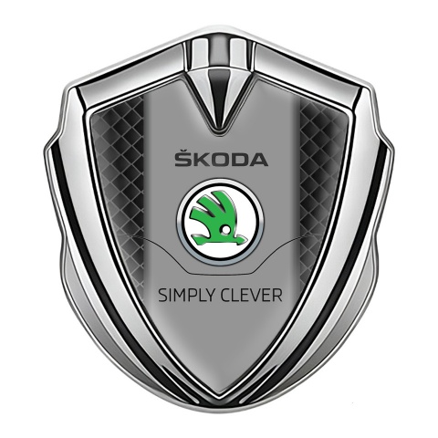 Skoda Emblem Aufkleber Autozubehor Silbertonfarbe mit Schwarzes Quadrat Basis Stil