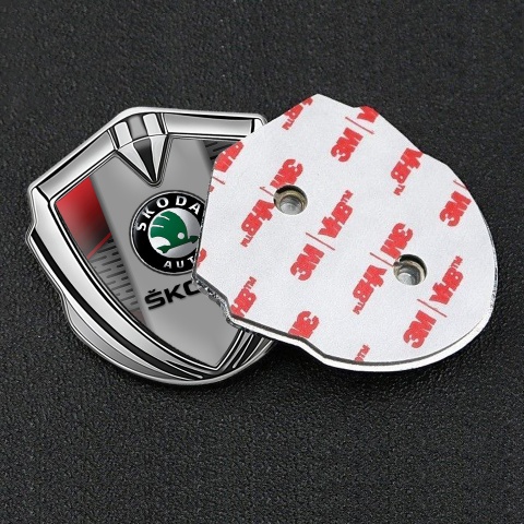 Skoda Emblem Aufkleber Autozubehor Silbertonfarbe Grau Rote Elemente Basis und Schwarz Logo