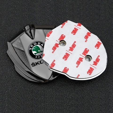 Skoda Emblem Logo Schriftzug Aufkleber Graphit Tonfarbe mit Doppelte Textur Basis und Schwarz Logo