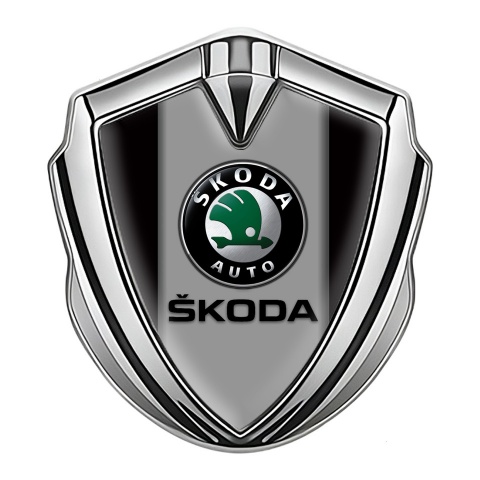 Skoda Selbstklebendes Metallaufkleber Emblem Silbertonfarbe Schwarz Basis und Grau Logo Panel