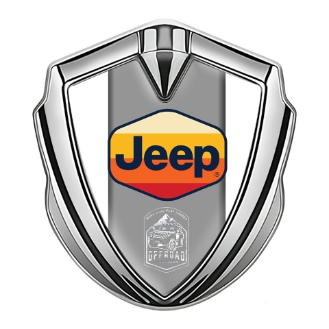 Jeep Emblem Aufkleber Autozubehor Silbertonfarbe Weiss Basis mit Mehrfarbig Logo