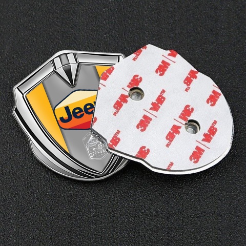 Jeep Emblem Logo Schriftzug Aufkleber Silbertonfarbe Gelb Basis mit Mehrfarbig Logo