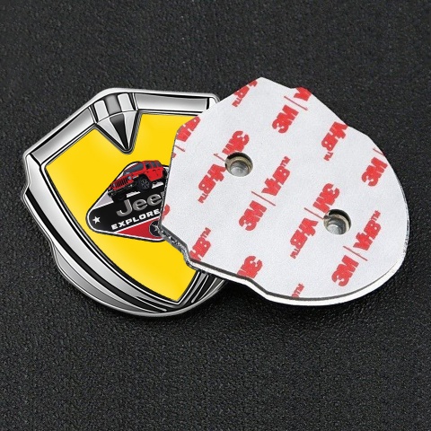 Jeep Emblem Abzeichen Silbertonfarbe Gelb mit Explore More Logo