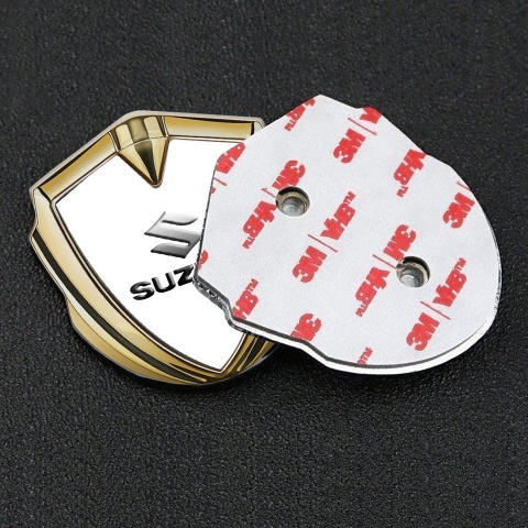 Suzuki Seitenflugel Emblem Aufkleber Goldtonfarbe Weiss Auflage