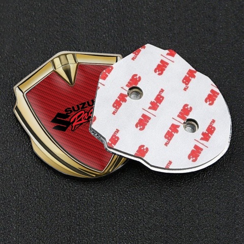 Suzuki Emblem Abzeichen selbstklebend Goldtonfarbe Rote Carbon Racing Logo Stil