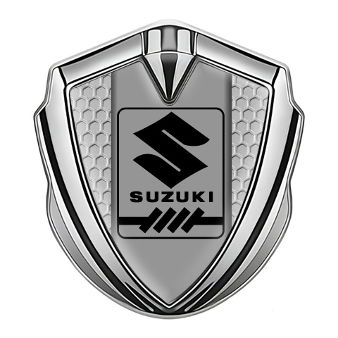 Suzuki Emblem Aufkleber Autozubehor Silbertonfarbe Wabeneffekt Basis mit Grau Logo Panel