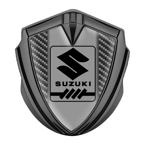 Suzuki Selbstklebendes Metallaufkleber Emblem Graphit Tonfarbe Dunkles carbon mit Grau Logo Panel