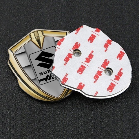 Suzuki Emblem Abzeichen Goldtonfarbe Grau Auto Gitter Design