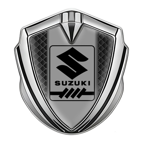 Suzuki Emblem Abzeichen Silbertonfarbe Schwarz Netz Mit Grau Logo Panel