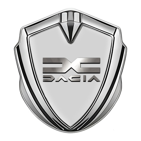 Dacia Selbstklebendes Metallaufkleber Emblem Silbertonfarbe Grau Hintergrund mit Metall Logo Design