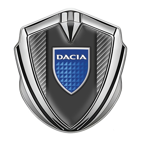 Dacia Emblem Abzeichen selbstklebend Silbertonfarbe Hell Carbon Fundament mit Logo Blau Schild