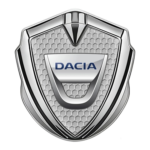 Dacia Emblem Abzeichen selbstklebend Silbertonfarbe Bienenwabe Basis Design mit Klassisch Logo